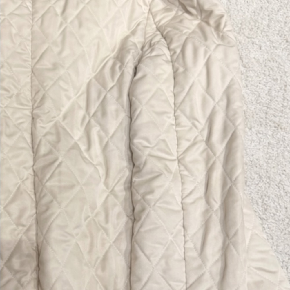 BURBERRY Beige Quilted Nova Check
Pattern Jacket - Picture 7 of 10